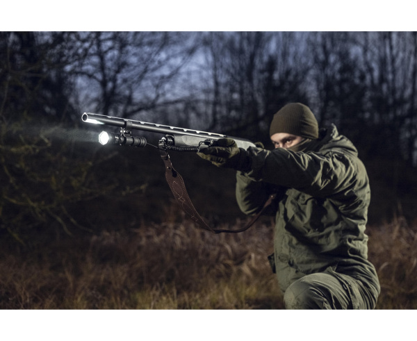 Фонарь тактический Predator Pro MAX (Black; Холодный; 3000Lm; акк21700-5000mAh)